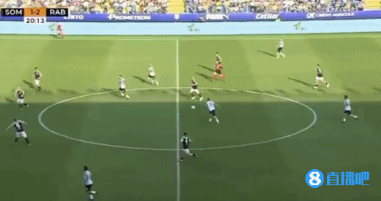 mksports体育还是那个狼王！48岁托蒂慈善赛打进中圈超远吊射，门将无可奈何